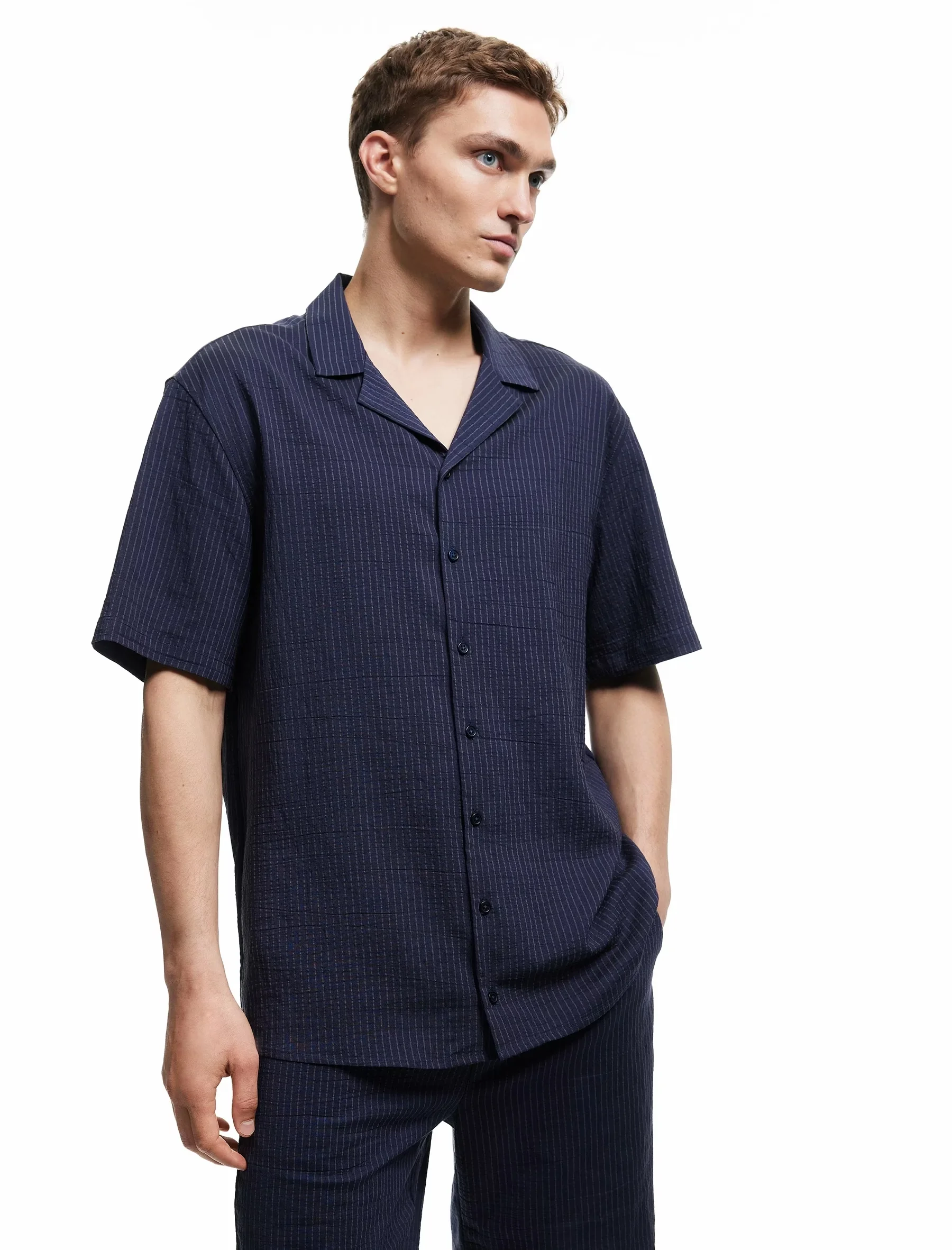 KËMISHË PËR MESHKUJ